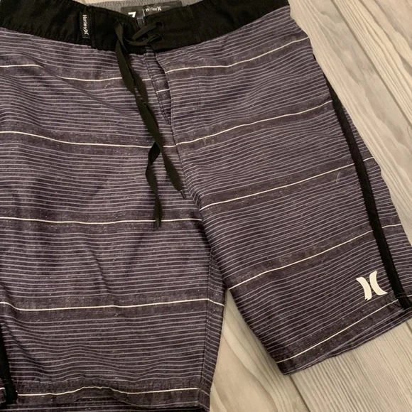 Two boys bathing suits. Size 7. Polo and Hurley - Picture 5 of 5
